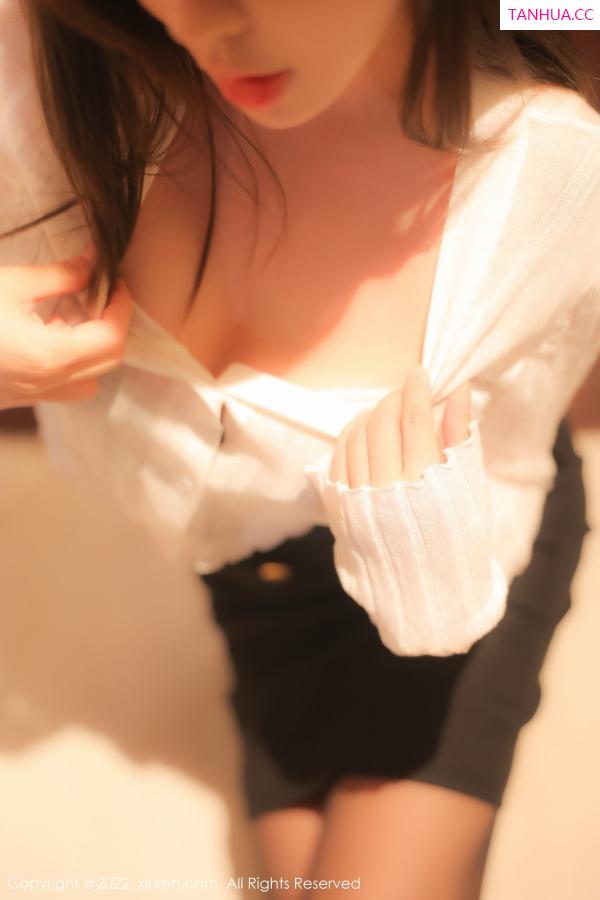 周九九 周jojobaby [XiuRen]高清写真图 2022.10.31 No.5781 周jojobaby 黑丝美腿第10张图片